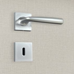 Poignée de porte design à clé finition aspect chrome mat Anita - KATCHMEE