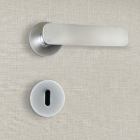 Poignée de porte design à clé finition aspect chrome mat Eva - KATCHMEE