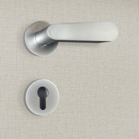 Poignée de porte design à cylindre finition aspect chrome mat Regina - KATCHMEE