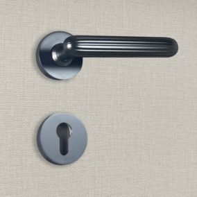 Poignée de porte design à cylindre finition aspect noir mat Davia - KATCHMEE