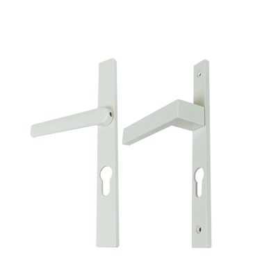 Poignée aluminium blanc et clés pour porte fenêtre avec volet roulant pvc blanc