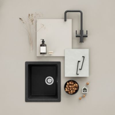 Poignée de meuble de cuisine GoodHome Golpar noir L. 16,9 cm, 2 pièces