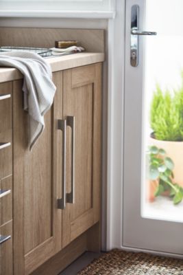 Poignée de meuble de cuisine GoodHome Hikide Argent L. 35.2 cm, 2 pièces