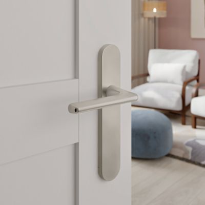 Poignées sur plaque aluminium et acier effet chromé satiné entraxe 195 mm GoodHome Arzh