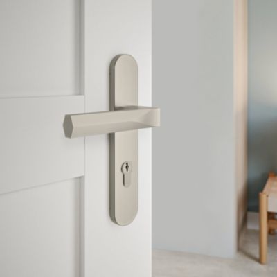 Poignées sur plaque hexagonal à serrure aluminium et acier effet chromé satiné entraxe 195 mm GoodHome Soaz