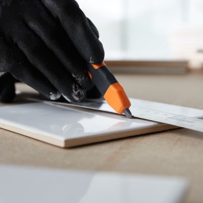 Pointe à tracer 14,5cm Magnusson orange et noir