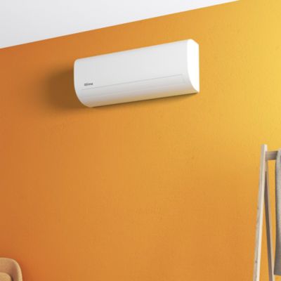 Pompe à chaleur air/air duo et multisplit Qlima SCM5232 3200W - Unité intérieure prêt à poser