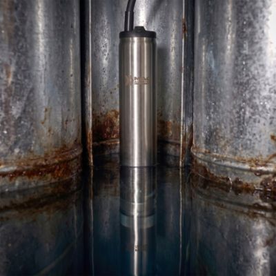 Pompe de forage Mac Allister 900W en métal et plastique