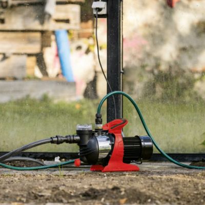 Pompe de jardin GP1400JET Scheppach - 1300W - 6000 L h - 4,8 bar - profondeur max 8 m - pompe bassins