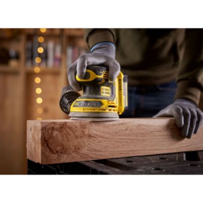 Ponceuse excentrique sans fil Stanley Fatmax SFMCW220B-XJ ø125 mm 18V (sans batterie)