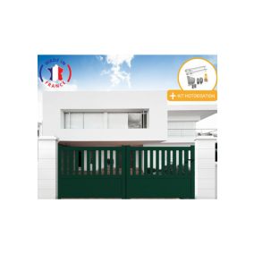 Portail alu battant semi-ajouré en kit +MOT - L.3500 (entre piliers) X H.1300 mm - SGS Essential (vérins) - Vert (6005)