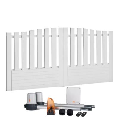 Portail battant électrique PVC blanc H145 x L300 ALENÇON CHAPEAU DE GENDARME