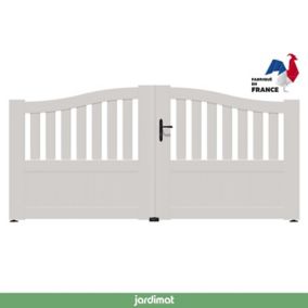 Portail Jardimat pvc Arlay chapeau de gendarme blanc 9016 - 350 x h.120/140 cm