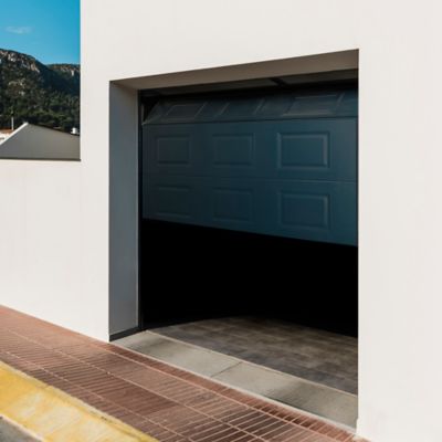 Porte de garage sectionnelle à cassettes acier GoodHome gris RAL 7016 - L.240 x h.200 cm - motorisée (en kit)