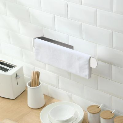 OETAMS Porte Serviette Salle De Bain Sans Percage - Adhésif Acier Inoxydable 304 - Support Murale Argent Brossé