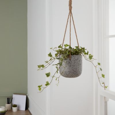 Pot de fleurs ciment gris en suspension D.12cm