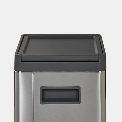 Poubelle à ouverture tactile GoodHome Kora 15L