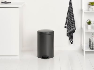 Poubelle à pédale Brabantia NewIcon 20 L gris