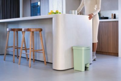 Poubelle à pédale Brabantia Stepup 16 L vert