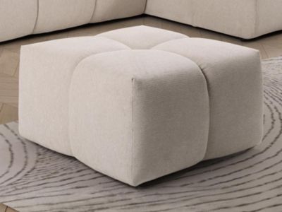 Pouf carré en tissu texturé beige TRIMALDI