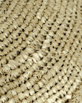 Pouf en raffia naturel tressé - Uniqka