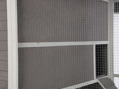 Poulailler en bois avec enclos - 10 poules - L. 266 x P. 174 x H. 205 cm - Blanc et gris - FERAS