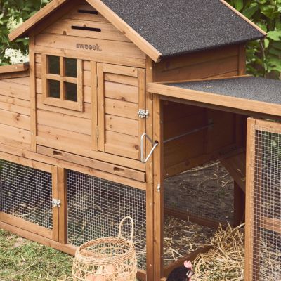 Poulailler en bois GELINE. 4 poules. cage à poule avec enclos