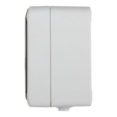 Prise avec terre étanche en saillie gris complet - H 7,6 cm / L 5,5 cm / P 4,3 cm
