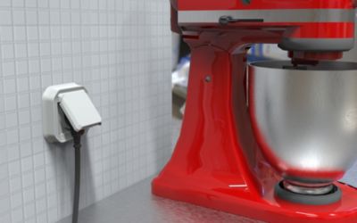 Prise Legrand Plexo blanc à griffes 220V