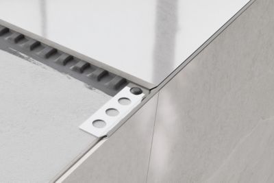 Profil décoratif pour carreaux Rs Ilcom En acier inoxydable rectifié Argent poli - 12 mm x 2700 mm x 0,65 ep.