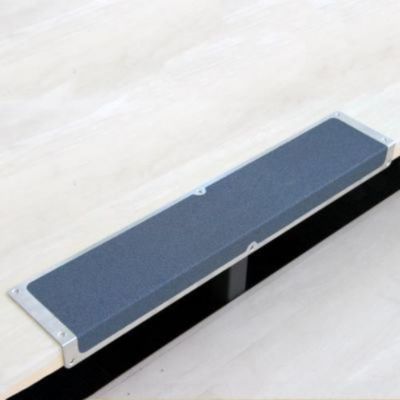 Profilé d'escaliers antidérapant avec nez en aluminium m2™ Premium noir 120 x 1000 x 45mm