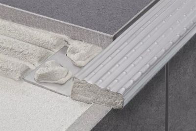 Profilé pour escaliers TREP E - Hauteur: 11 mm - Longueur 2,5ML ...