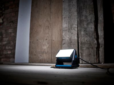 Projecteur de chantier Erbauer 2000 lumens