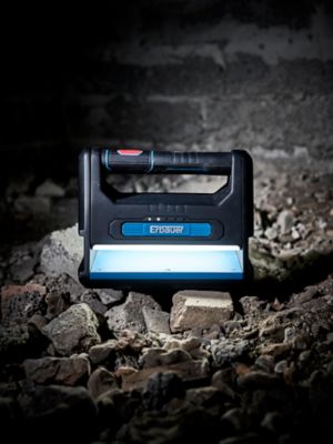 Projecteur de chantier Erbauer sur batterie 1000 lumens
