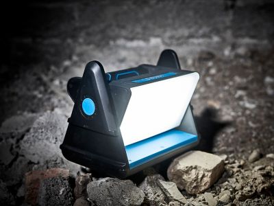 Projecteur de chantier Erbauer sur batterie 1000 lumens