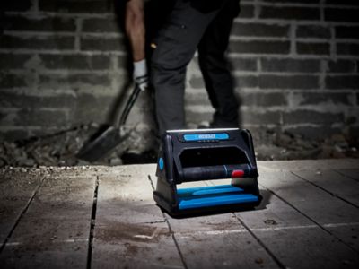Projecteur de chantier Erbauer sur batterie 1000 lumens