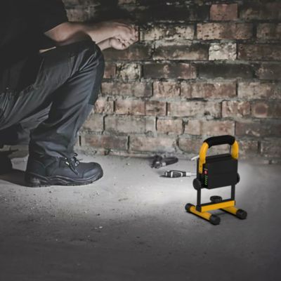 Projecteur de chantier portable à LED rechargeable 10 W