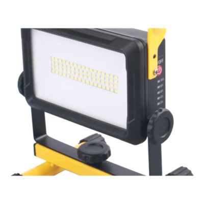 Projecteur de chantier portable à LED rechargeable 20 W
