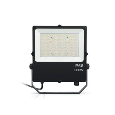 Projecteur LED 200W 20000lm (1600W) étanche IP66 120 Noir - Blanc CCT 3000K-6000K