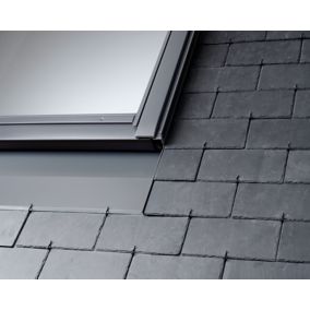 Raccord fenêtre de toit simple sur ardoises Velux EDN MK04 gris