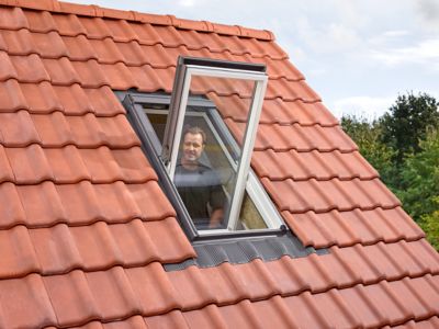 Raccord fenêtre de toit simple sur tuiles Velux EDW SK06 rouge