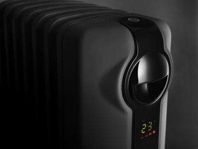 Radiateur à bain d'huile 2000 W, pour 20 m², noir, l.47,2 x P.16 x H.65 cm, Delonghi Radia S TRRS0920 BLK