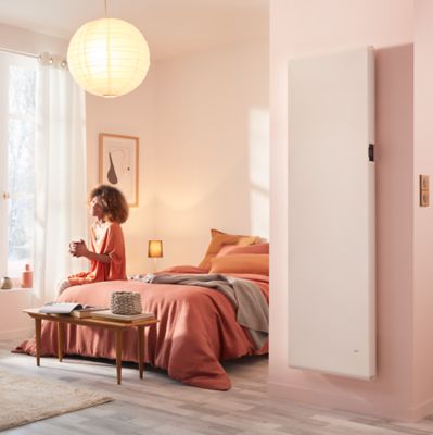 Radiateur connecté électrique à inertie fluide GoodHome Iriya blanc 1500W vertical