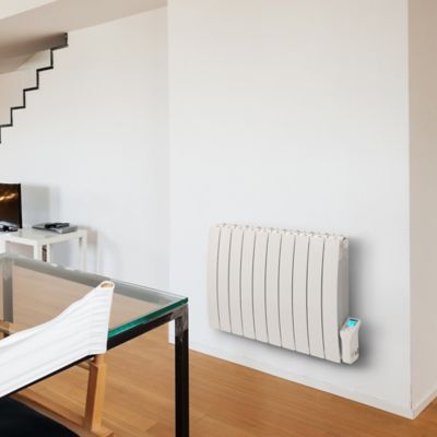 Radiateur électrique à inertie fluide 1500W Deltacalor Caldo