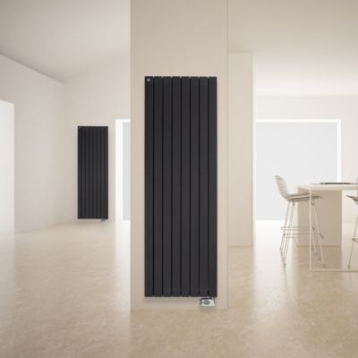 Radiateur électrique à inertie fluide 2000W vertical anthracite - Delatacalor Ramada
