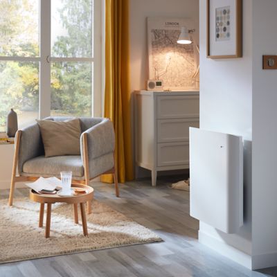 Radiateur électrique connecté 1000W à inertie sèche blanc, GoodHome Florya