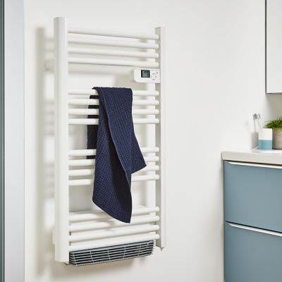 Radiateur sèche-serviettes électrique Blyss Kita 1500W | Castorama