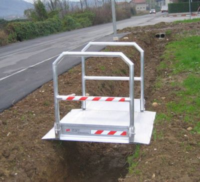 Rampe d'accès chantier de 1m25 de large - charge max 1500kg pour empattement 1000mm - Prix Unitaire - MP26/12U