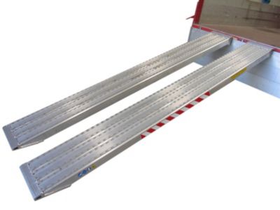 Rampe de chargement 1000mm - Haut. à franchir de 300mm - charge max par paire 29000kg pour empattement 1000mm - Vendue à l'unité -
