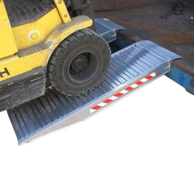 Rampe pour container - Largeur 215mm - Franchissement de trottoir de 120 à 160mm - Vendue à l'unité - M065/08SH
